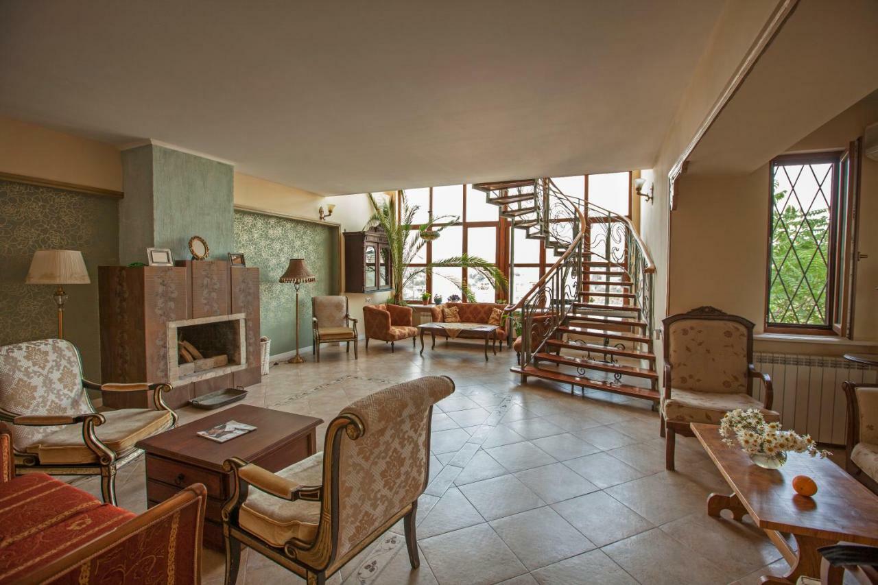 Caravan Villa Tbilisi Zewnętrze zdjęcie